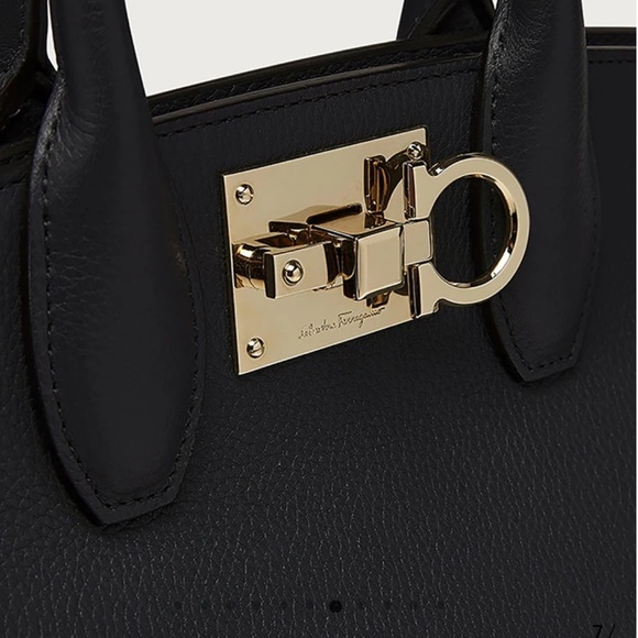 Ferragamo Studio bag (S) Authentic. New, Never been used - Picture 7 of 11
